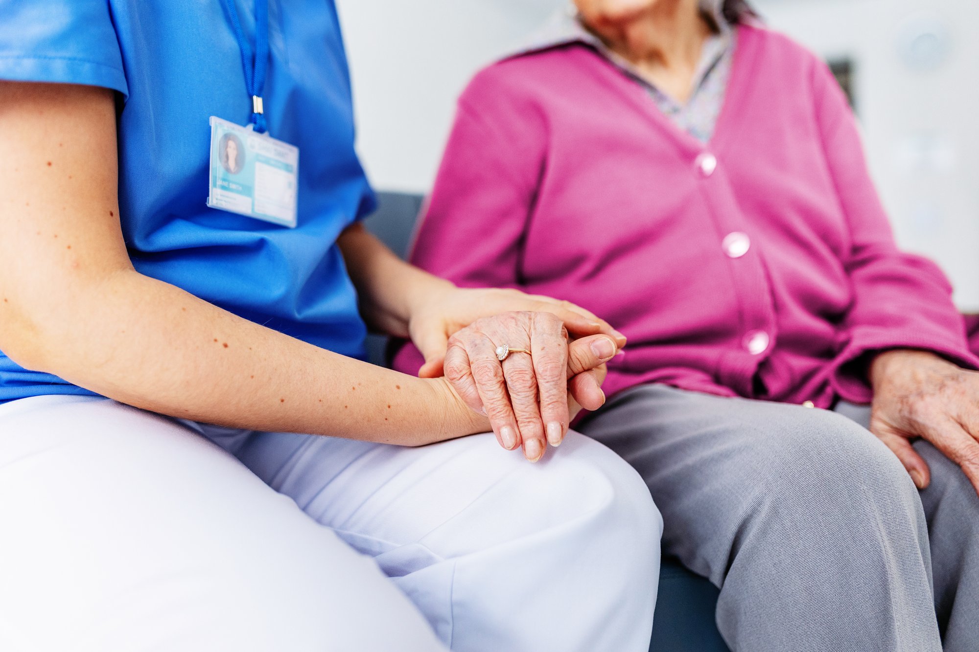GettyImages-2027654752-Doctor_Patient_Holding_Hands-RET-2