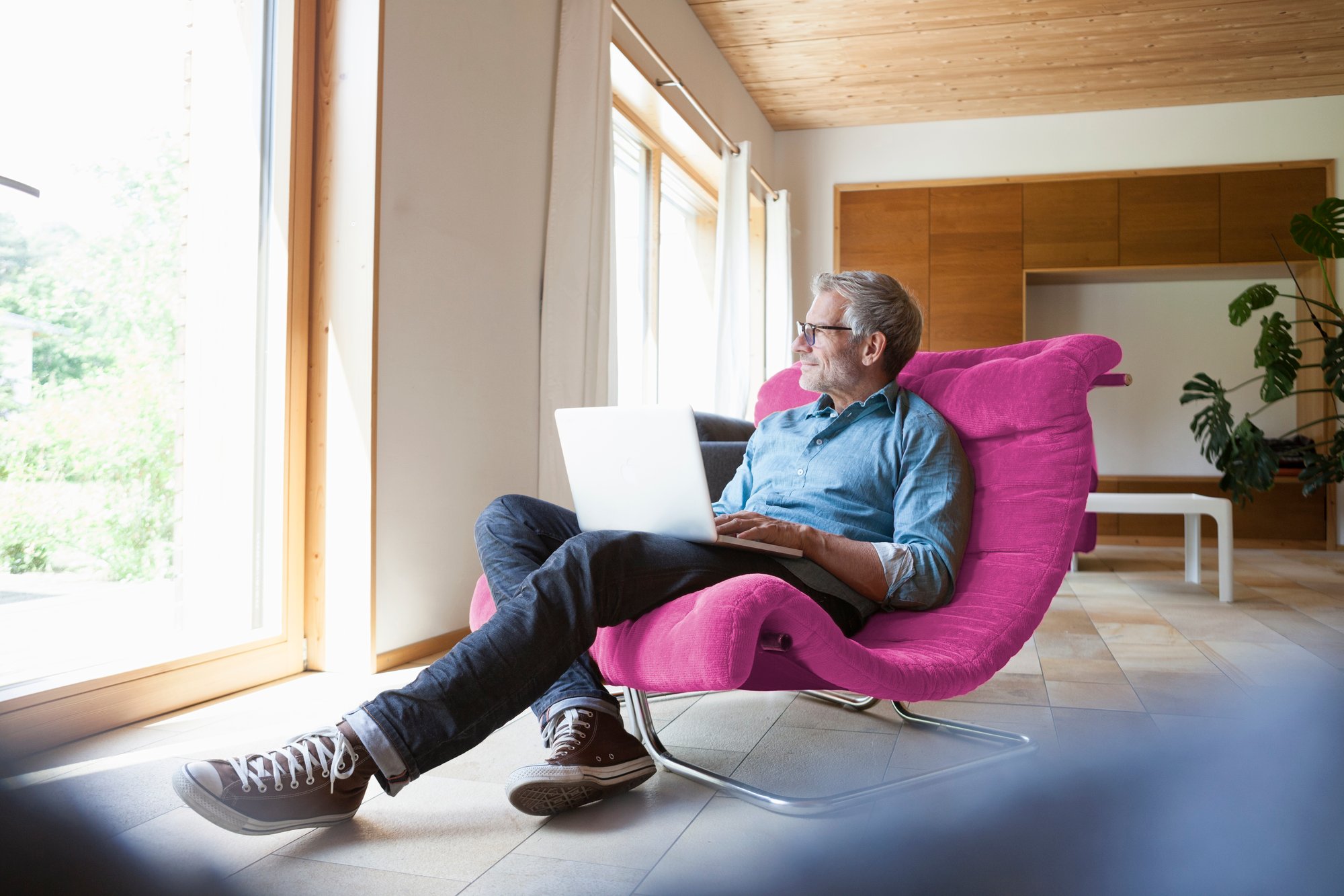 GettyImages-673115681-Man_with_Laptop-RET-1
