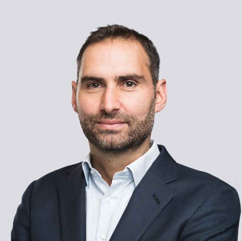 Alex Grosvenor_AQ_full