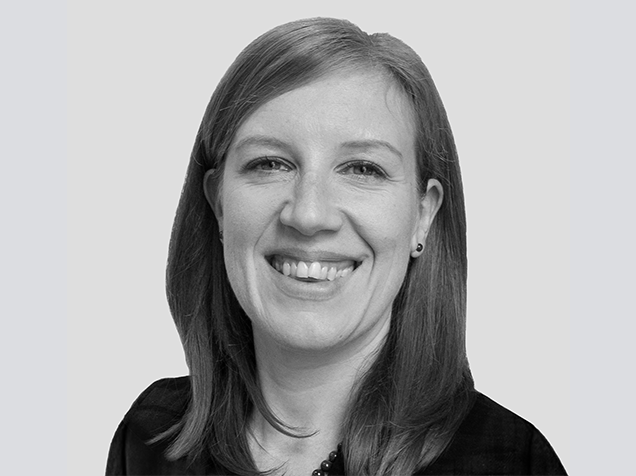Erin Lopata-b_w