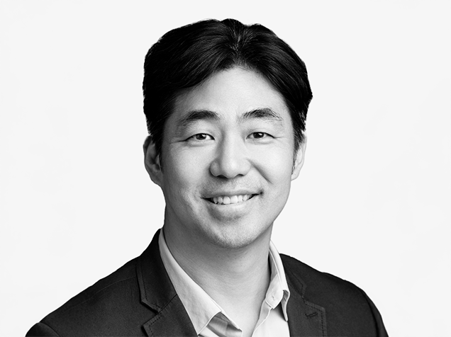 Kim Kunsan-BW