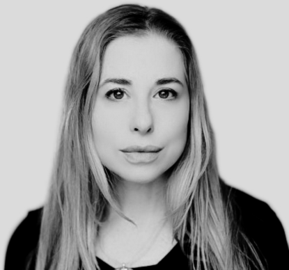 Shula Sarner BW